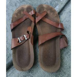 Yokono Women's Size 9 Strap Buckle Closure Leather Sandals Brown